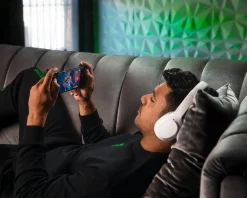 Razer Controls For Mobile|Kishi V2 for Android - Mobile Gaming Controller