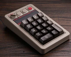 8Bitdo Keyboards & Accessories|Retro 18 Mechanical Numpad - Wireless Numpad - C64 Edition